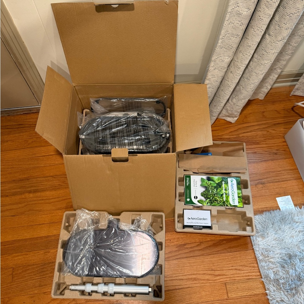 Bounty Elite Indoor Garden System - platinum stainless color - Picture 2 of 7